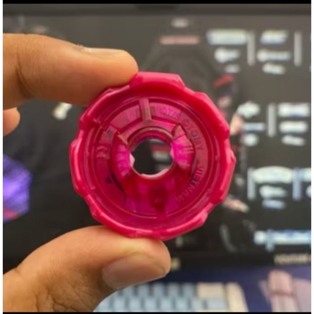 beyblade x ratchet 7-70 pink rare takara