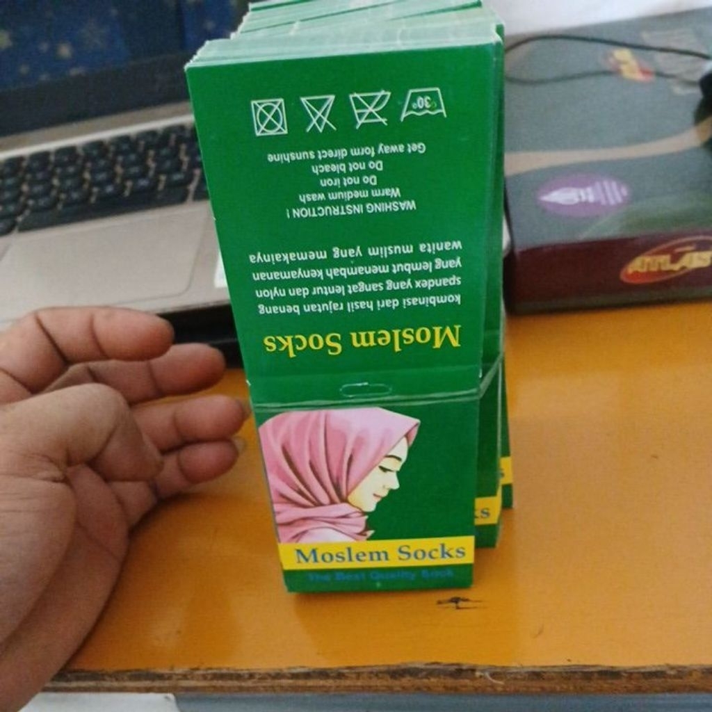 kertas Label kaos kaki jempol isi 100 lembar Peking rapih