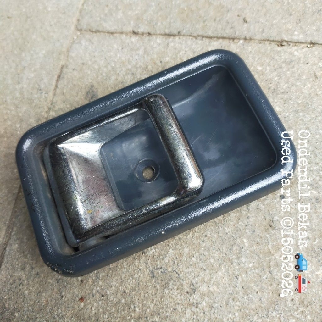 handle dalam mazda 323 Elite trendy