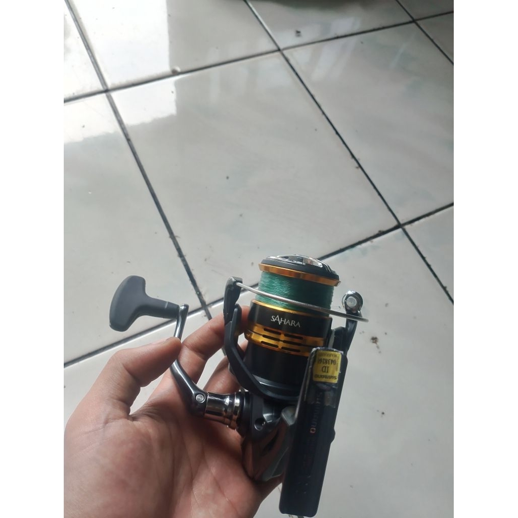 reel Shimano Sahara c3000hg second like new