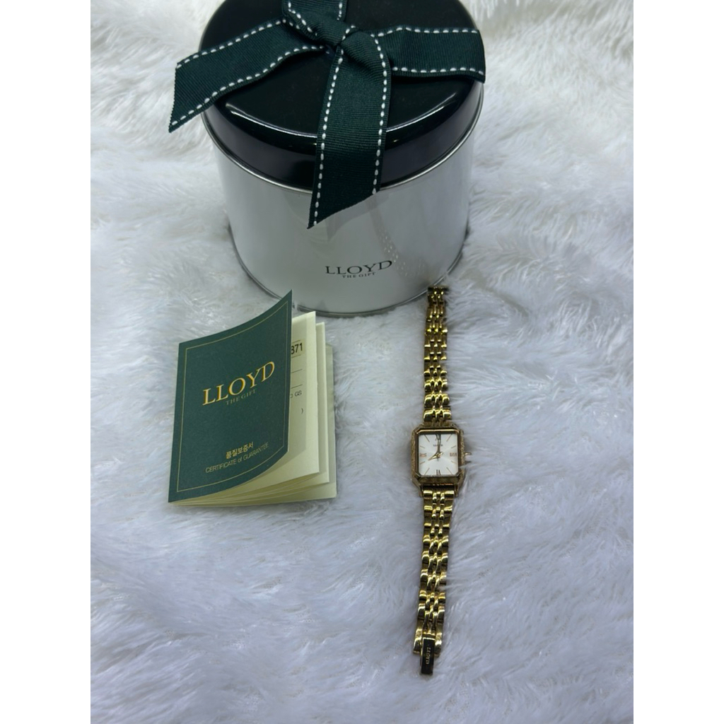 jam tangan Lloyd
