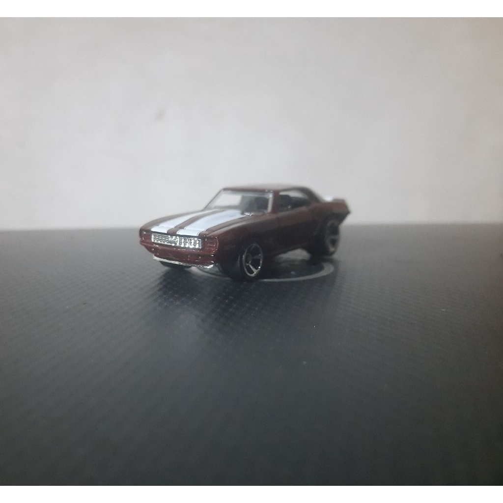 Hot Wheels 69 Camaro