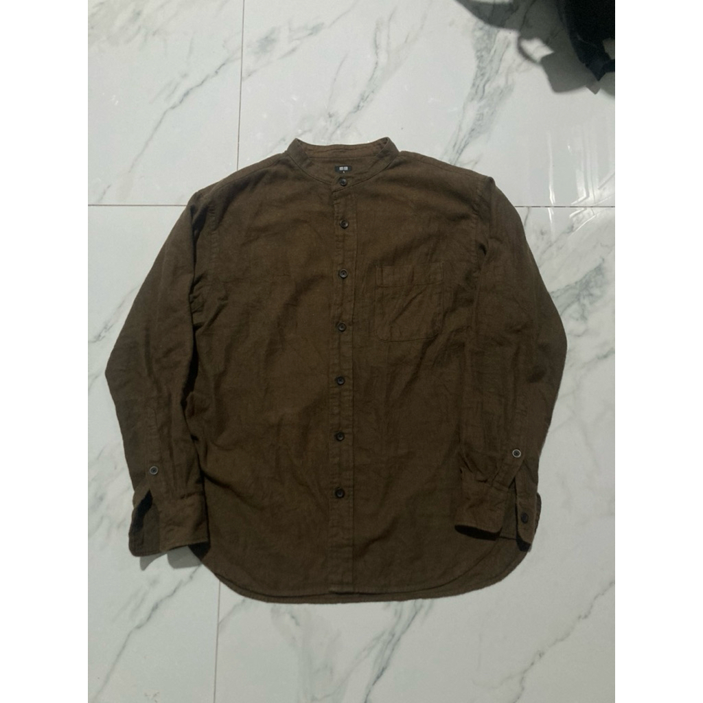 kemeja sanghai uniqlo coklat