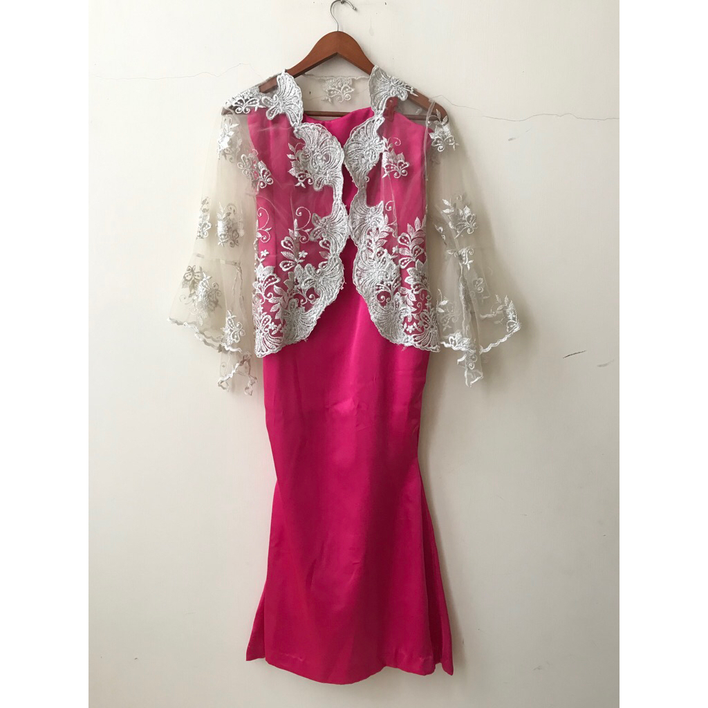 SETELAN KEBAYA MERMAID Fuchia MODERN OUTER PUTIH KEMBEN DUYUNG KONDANGAN MEWAH