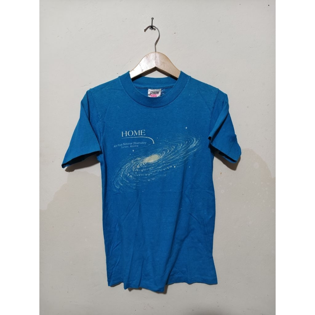 kaos vinatge tag by oneita ©1991