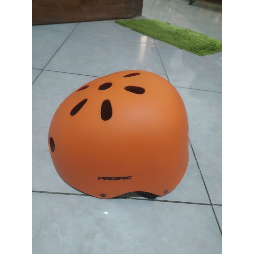 Helm Sepeda PACIFIC Original Size M Adjustable