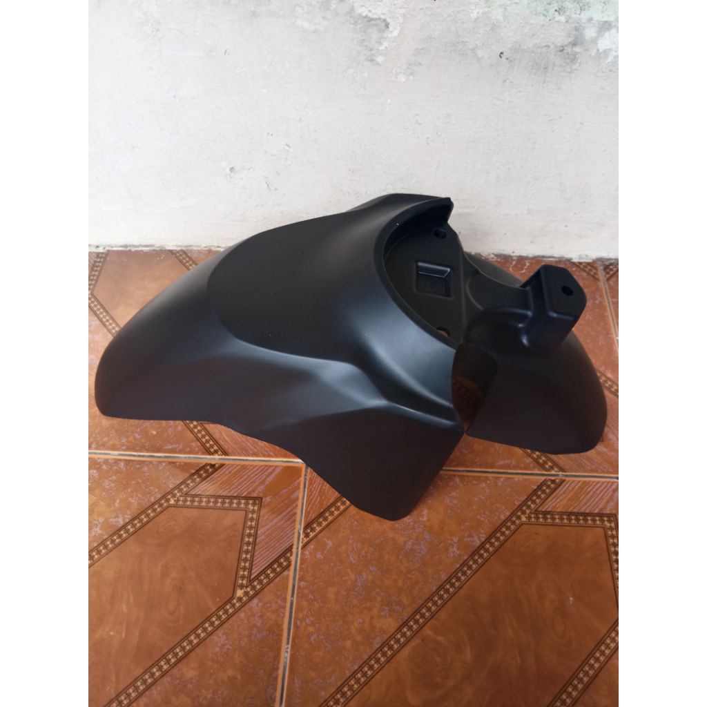 slebor spakbor depan honda vario 150