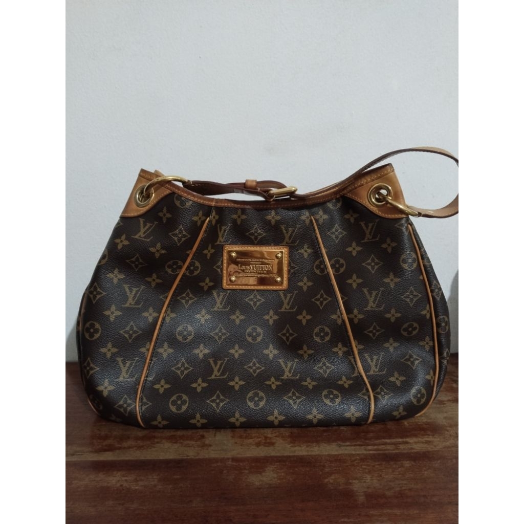 LV Monogram Galliera PM 2010