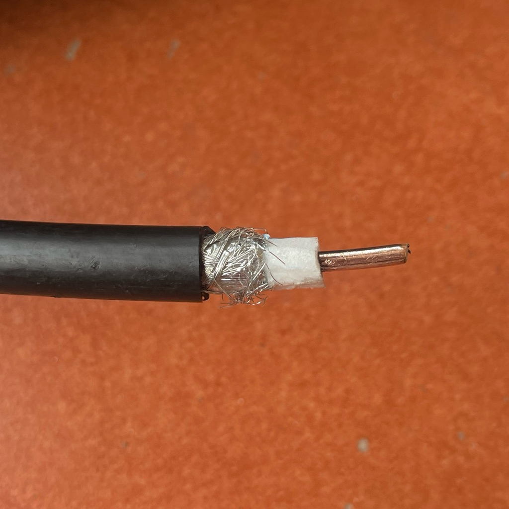 Kabel Coaxial RG8 RG-8 RG 8 Merk HTGD—RG8AL Impedansi 50 Ohm Panjang 49 meter