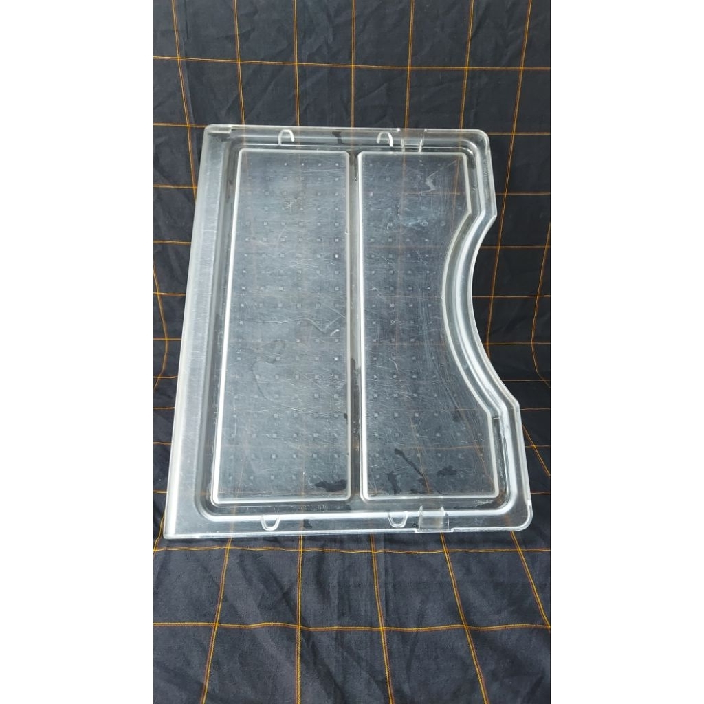 rak tengah kulkas 2 pintu LG