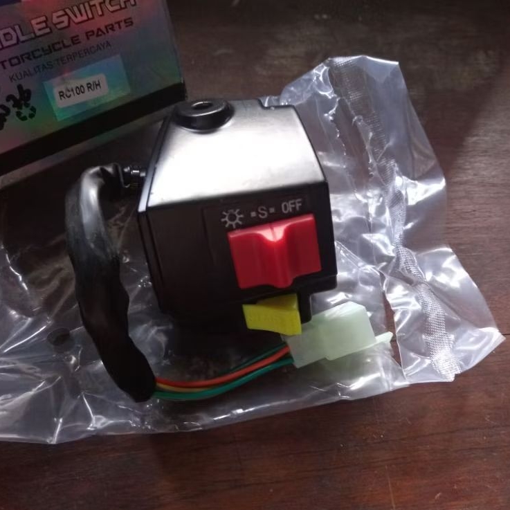 Holder kanan RC100