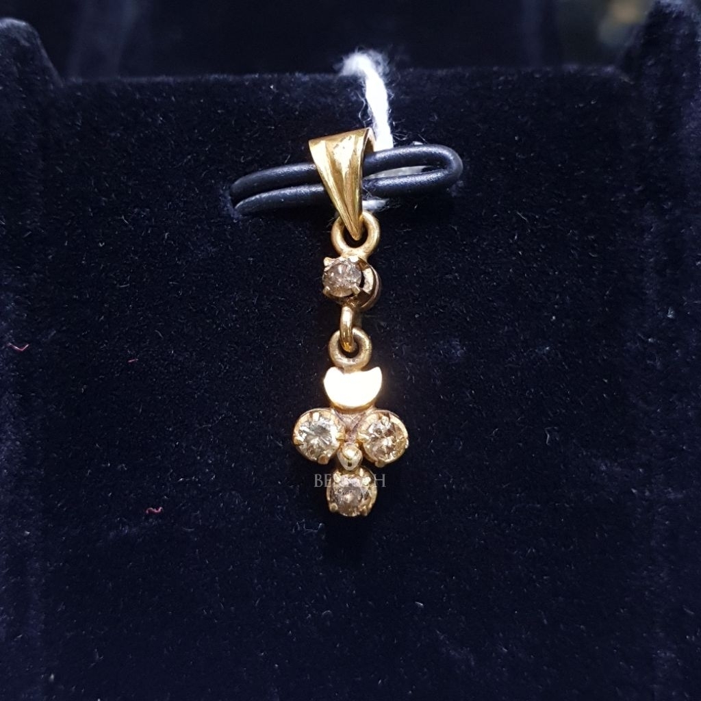 Liontin emas berlian asli natural diamond