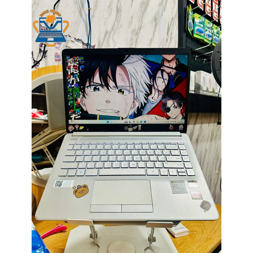 HP 14s Backlit. athlon Silver. ram 8/512gb ssd. normal mulus