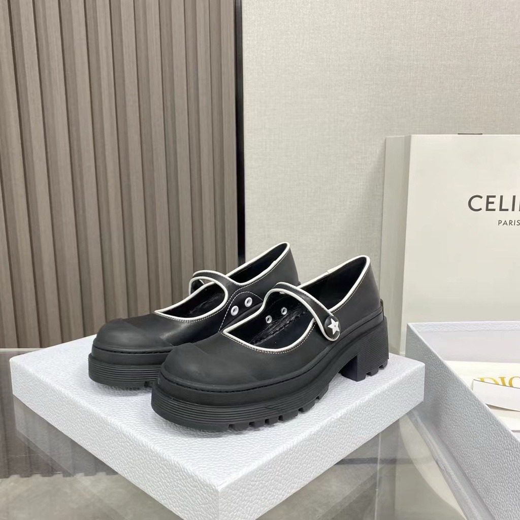 SEPATU WANITA DIOR