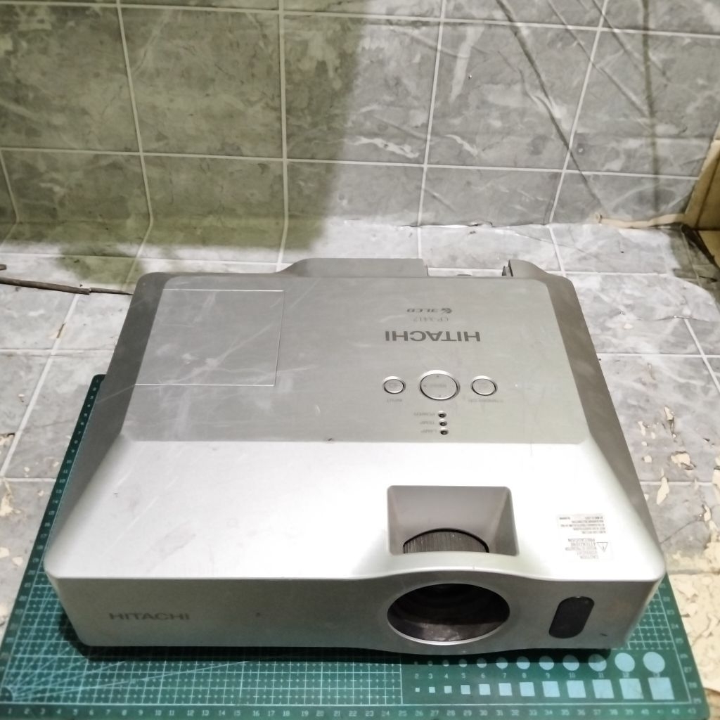 Jual Proyektor Hitachi CP-X417 3LCD Bekas HDMI VGA Projector Cocok Untuk Servis