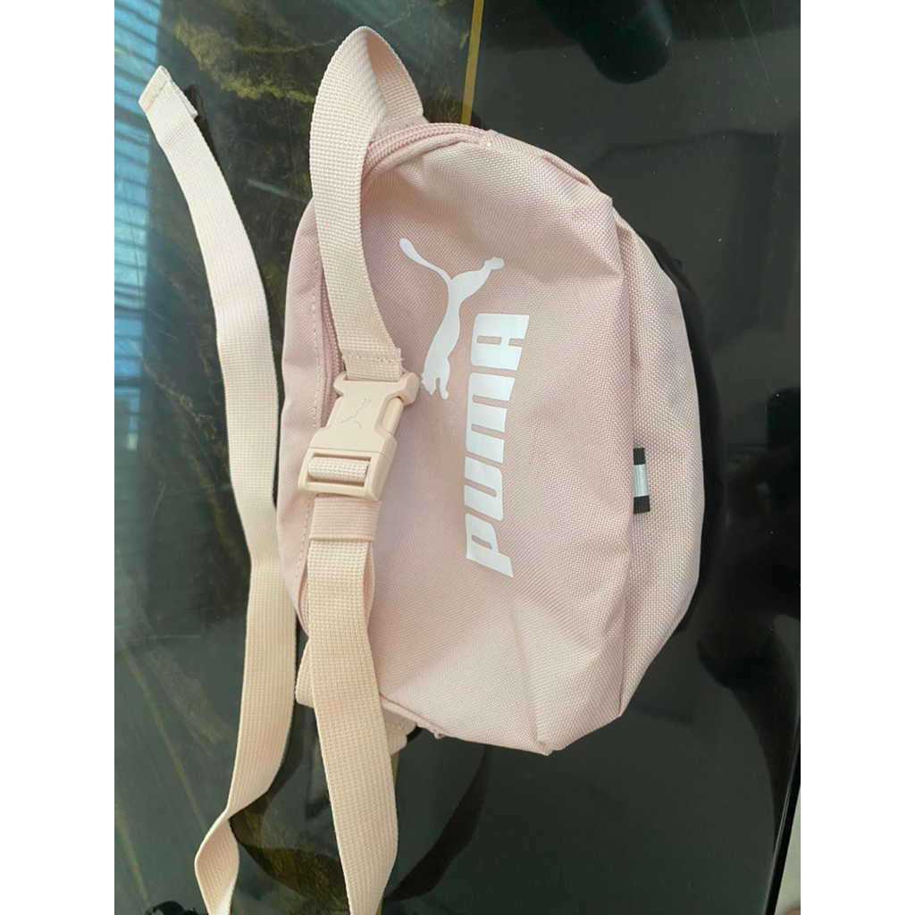 Preloved tas pinggang warna dusty pink PUMA