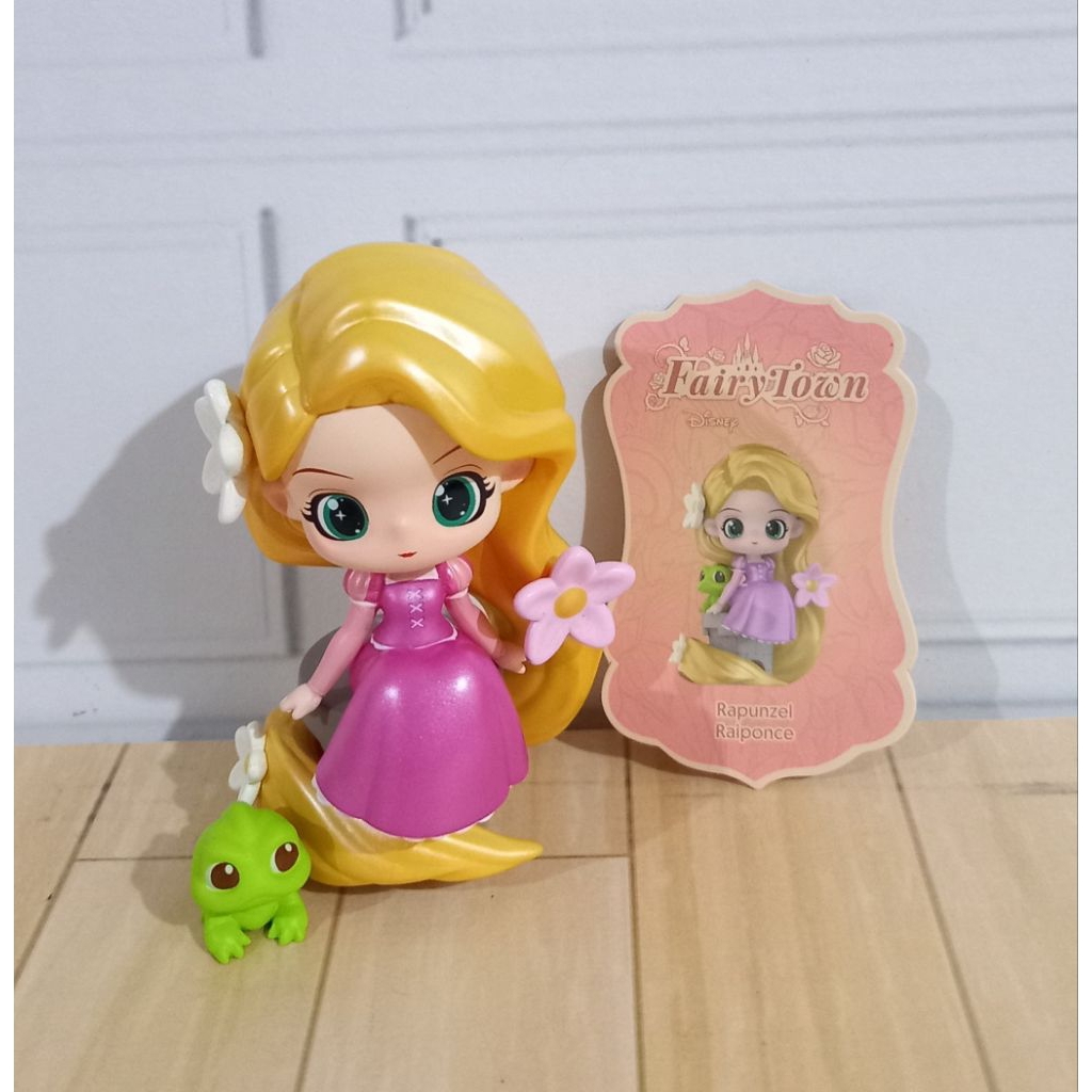 [BARU. ADA BOX,FOIL,CARD] READY STOCK Miniso Blind Box Disney Princess Fairy Town Rapunzel / Miniso 