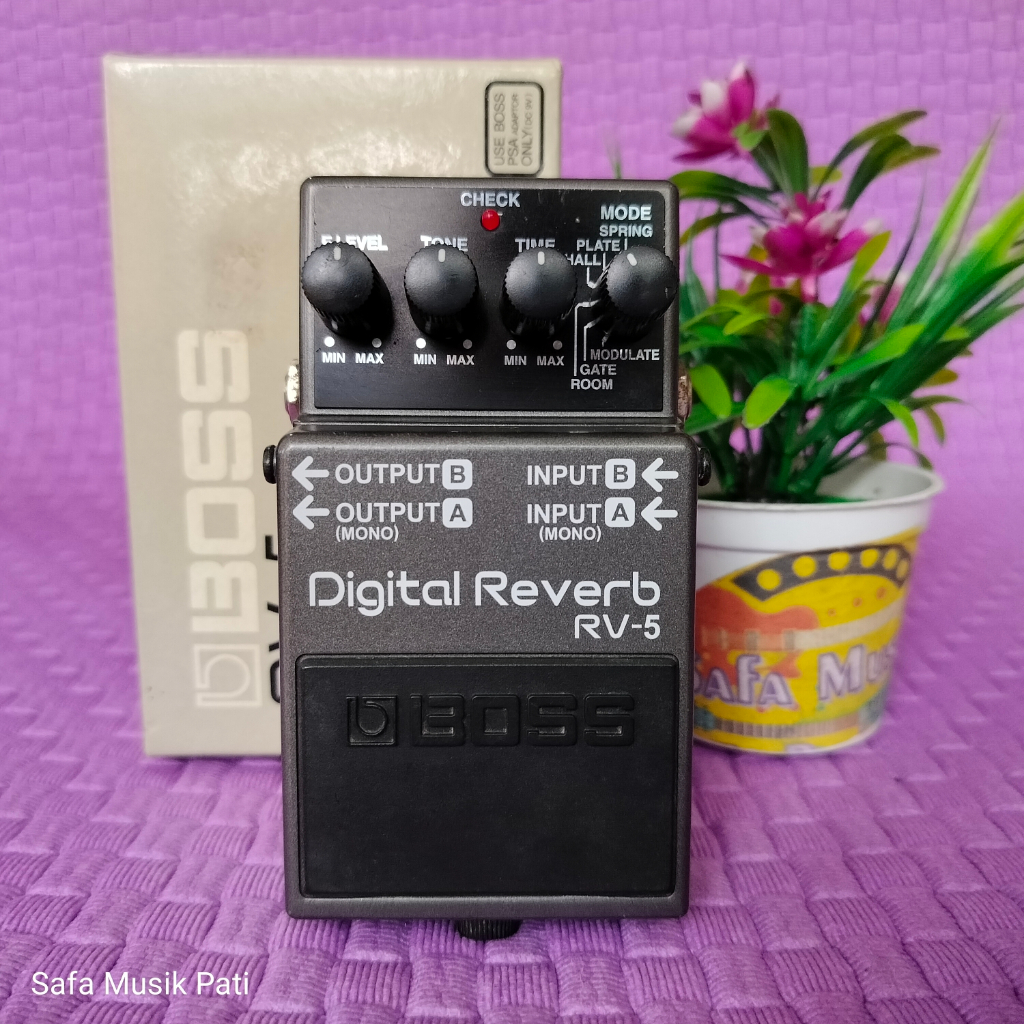 Boss Digital Reverb RV-5 Efek Gitar Lengkap Dusbuk, Mulus, Normal No Minus
