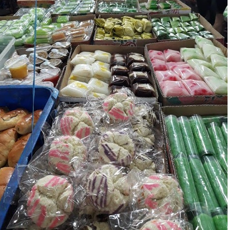 Kue Basah / Kue Subuh / Kue Tradisional / Jajanan  Pasar Fresh dan Murah Only 2000-an