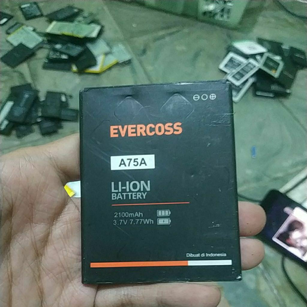 BATERAI BEKAS EVERCOSS A75A