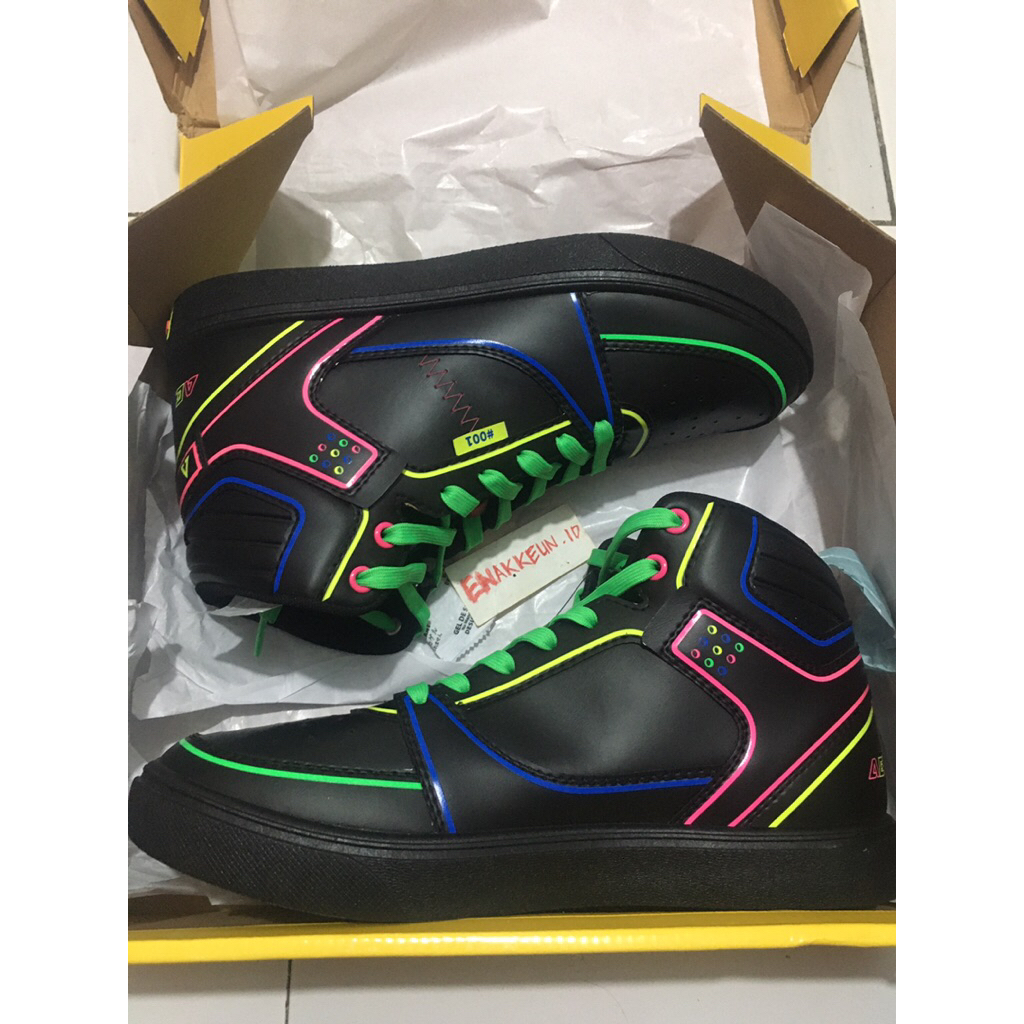 AEROSTREET HOOPS VOLT NOMOR SERI#001