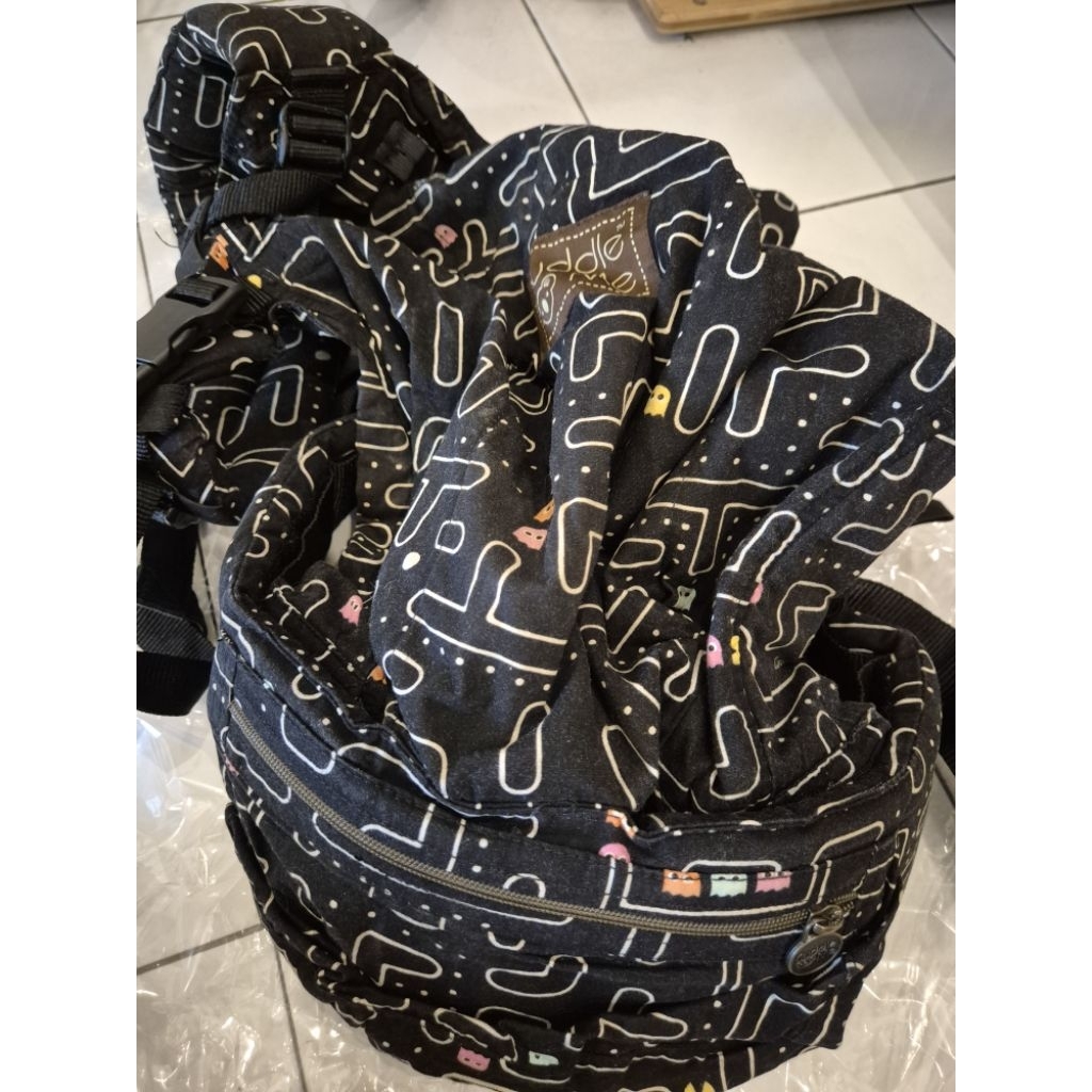 GENDONGAN BAYI SSC - BABY CARRIER CUDDLE ME SSC