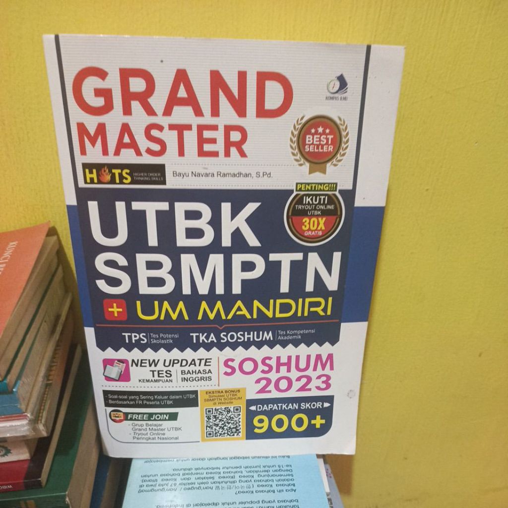 Buku  bekas 100%  grand master UTBK SBMPTN + UM Mandiri Soshum 2023