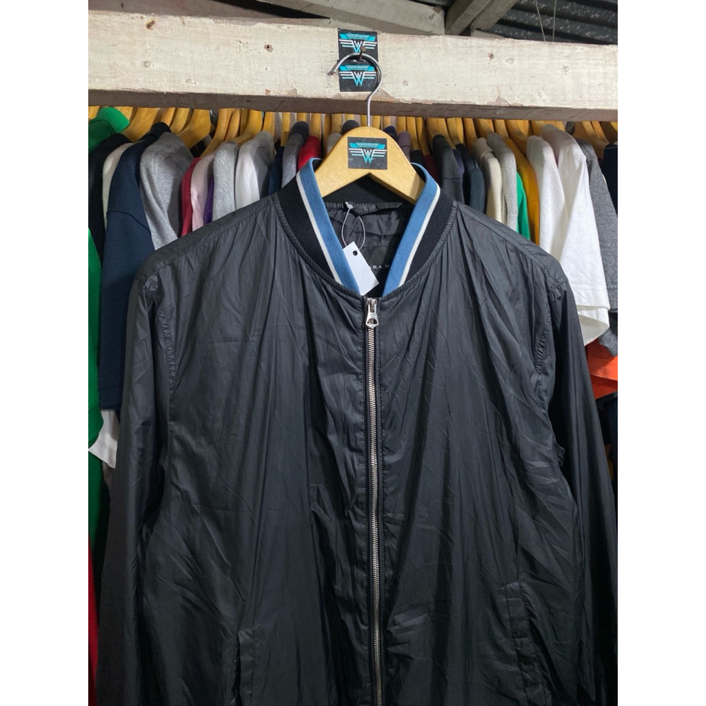 Zara Man Bomber Light jacket