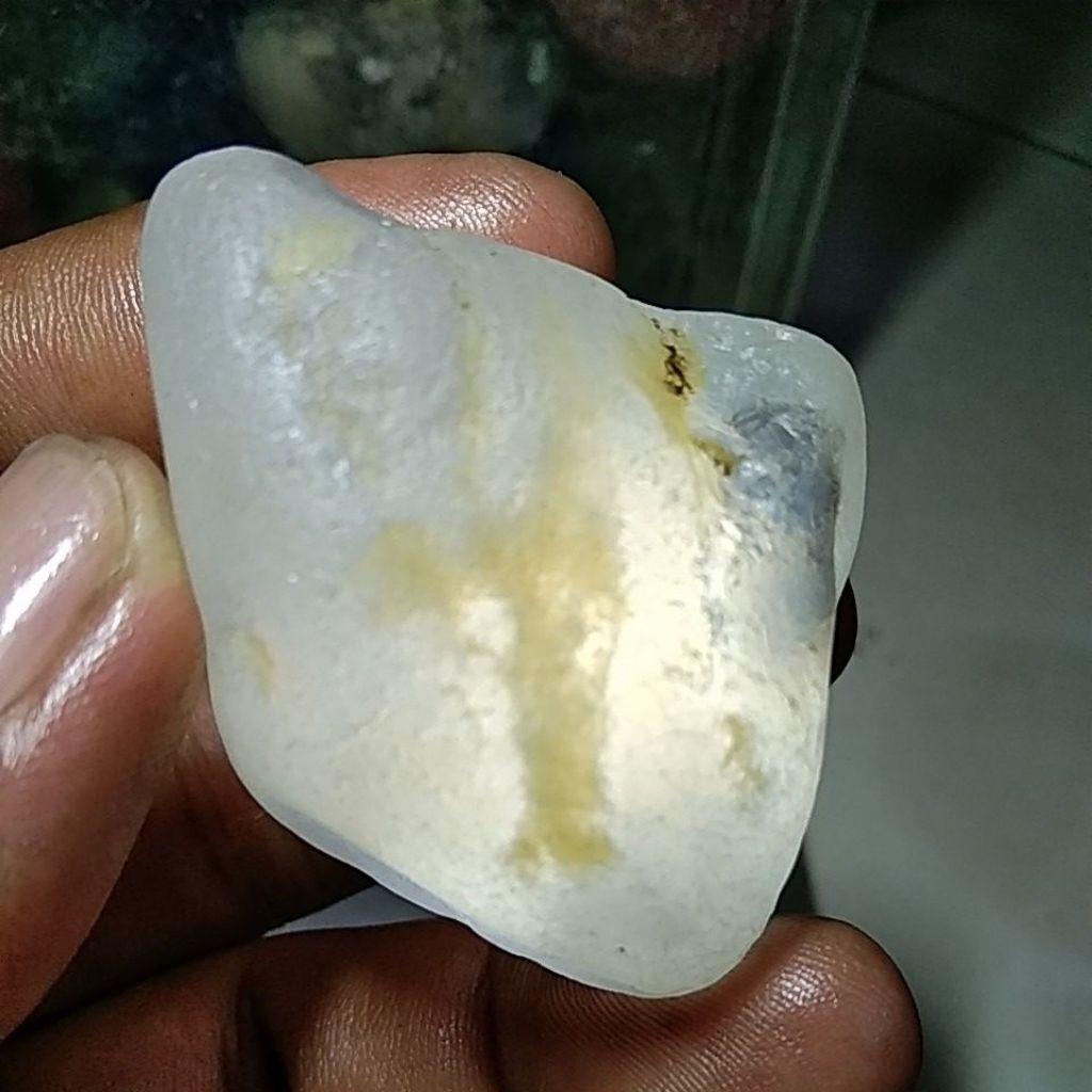 BATU GARUT PUTIH MANGKOK VISUAL LUMUT KUNING