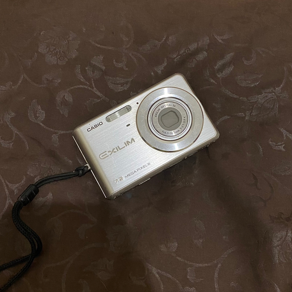 kamera digicam Casio Exilim EX- Z77