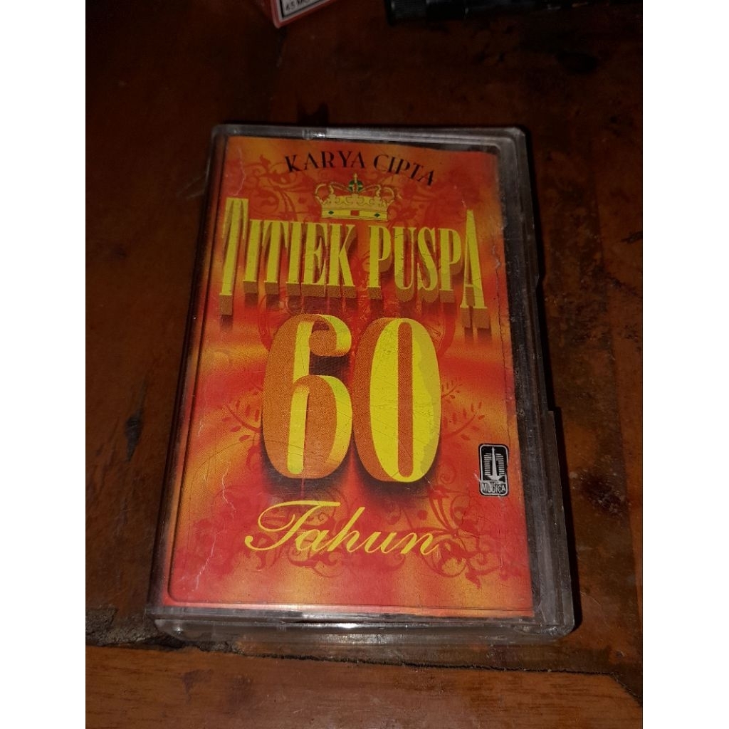 Kaset pita Titiek Puspa