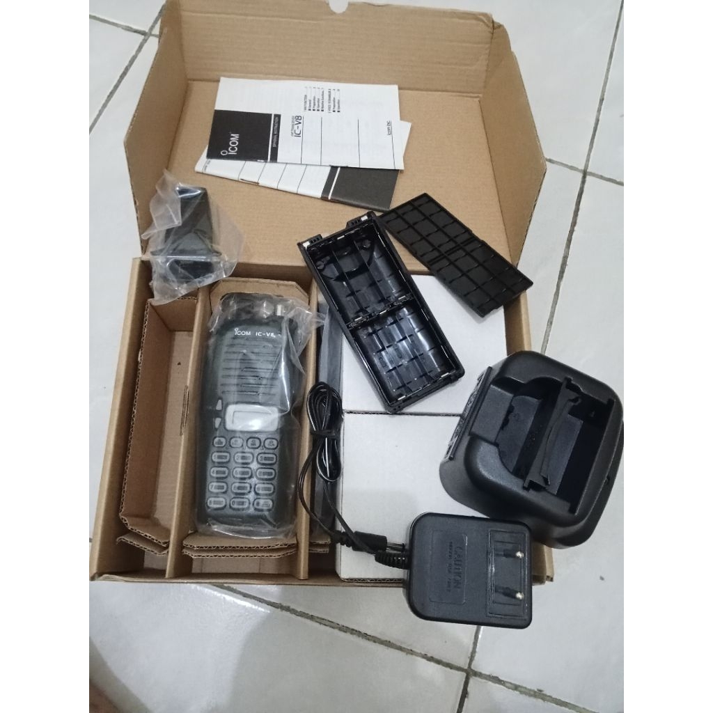 IC-V8 HT icom