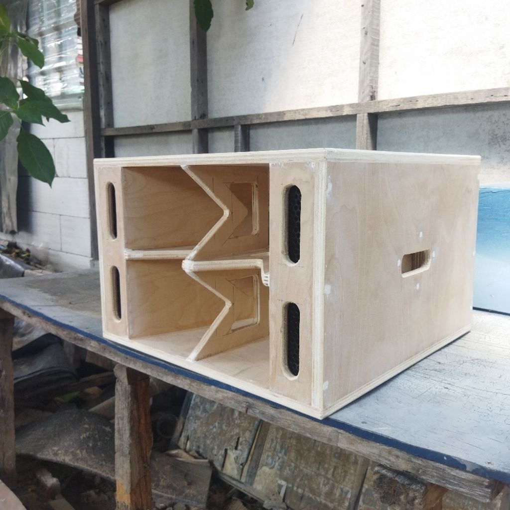 Box anak gajah 10 inch