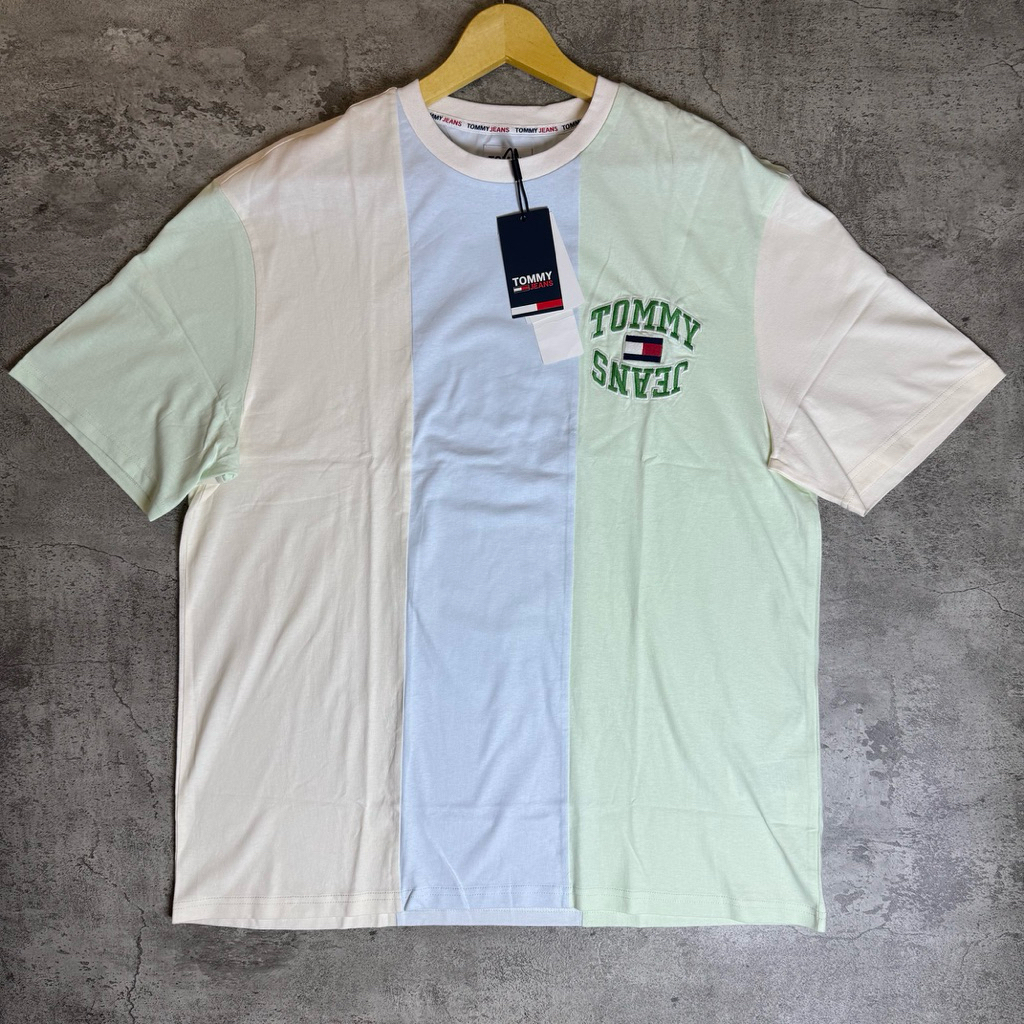 KAOS TOMMY JEANS / Size L / ORI NEW