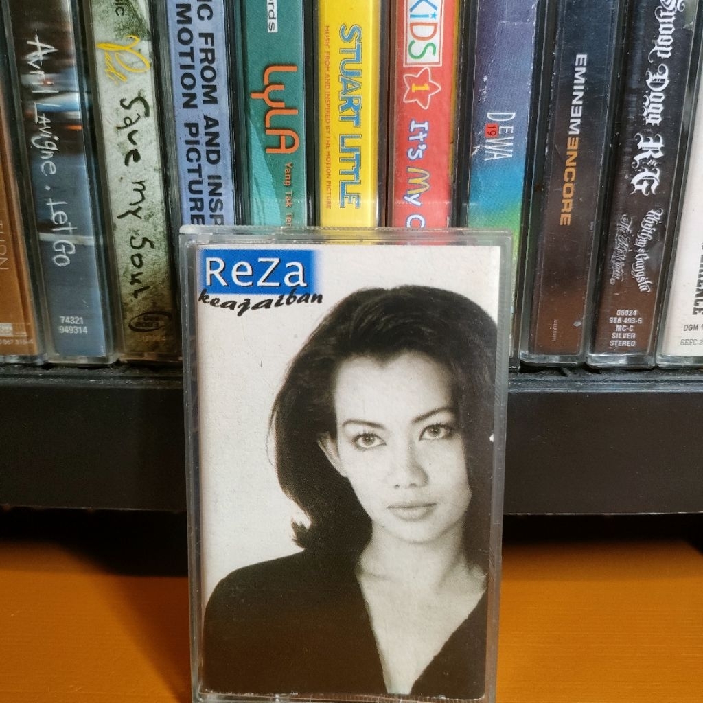 Kaset Pita Reza Keajaiban Pertama Aquarius