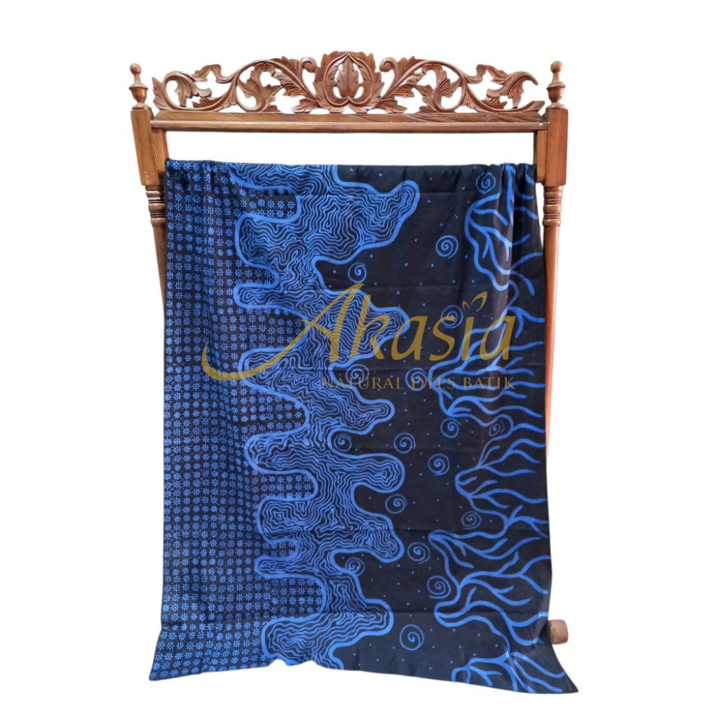 Kain batik dari batik akasia
