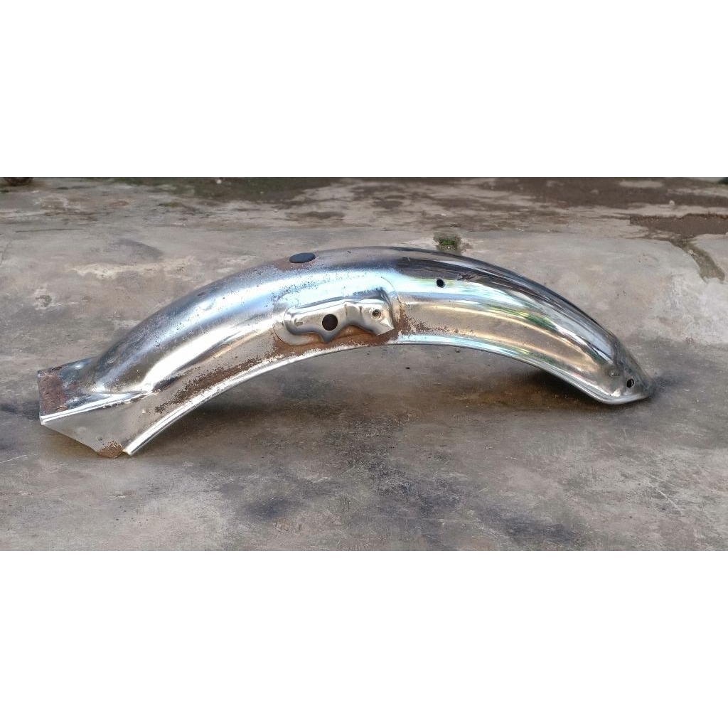 spakbor belakang GL100 original second