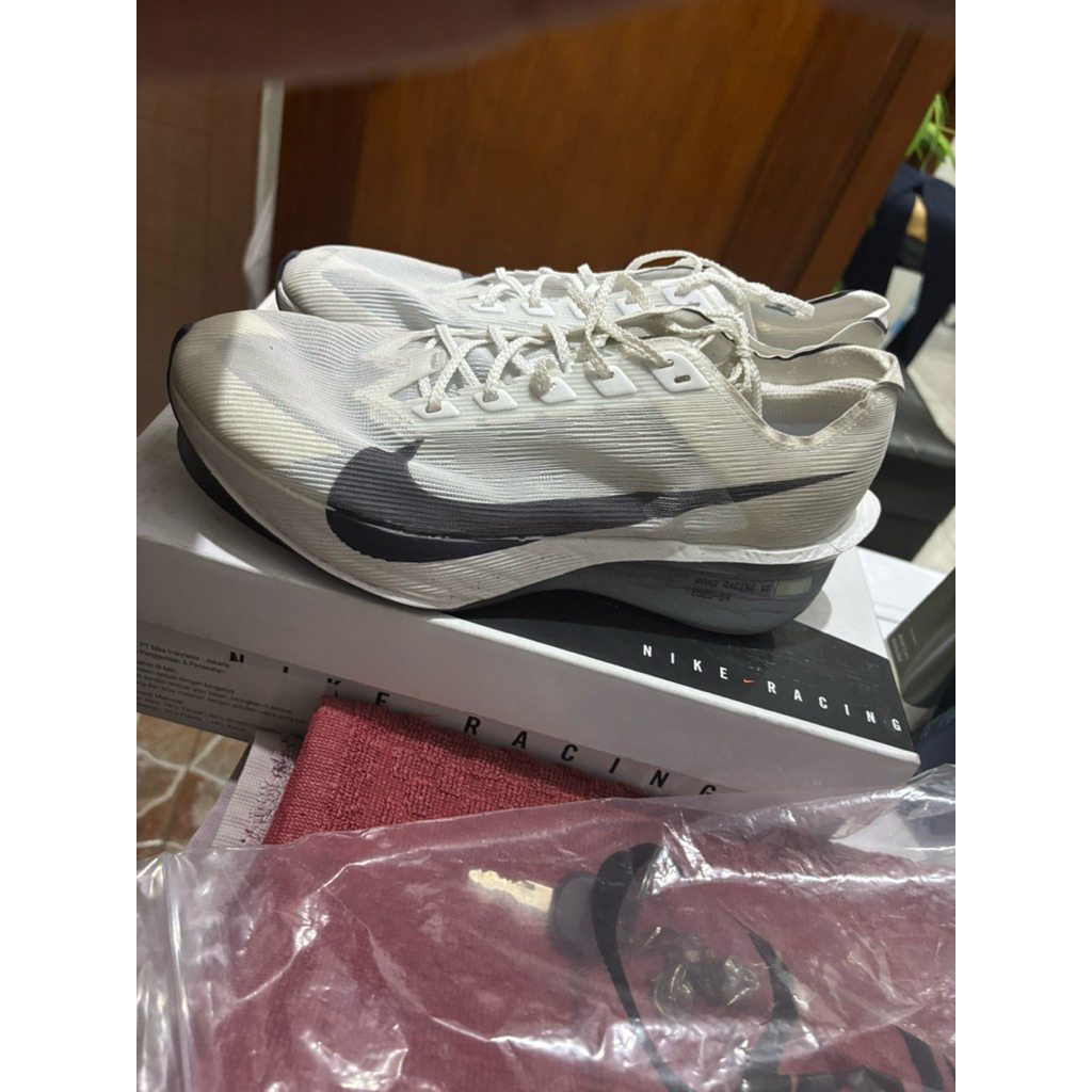 [ORIGINAL] Nike Vaporfly 4 SIZE 43