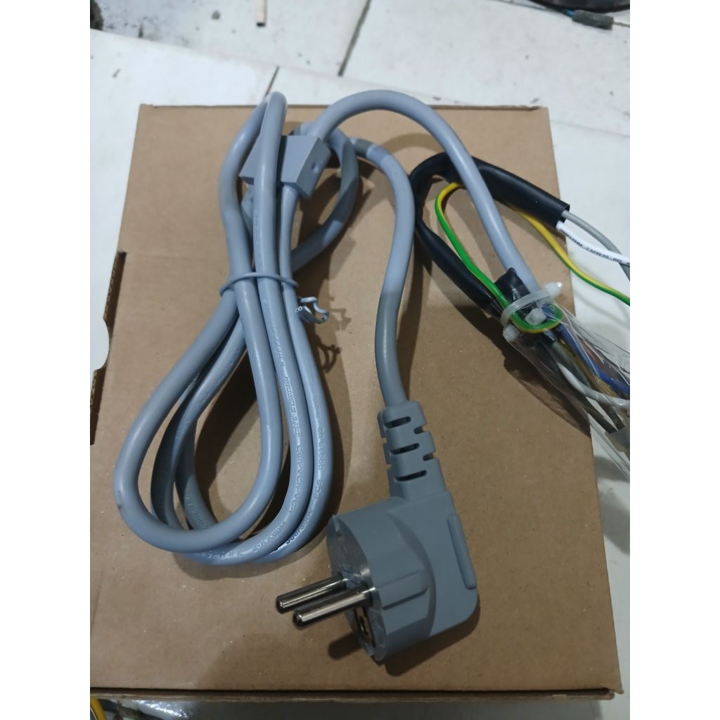kabel power kulkas Sharp 150cm original