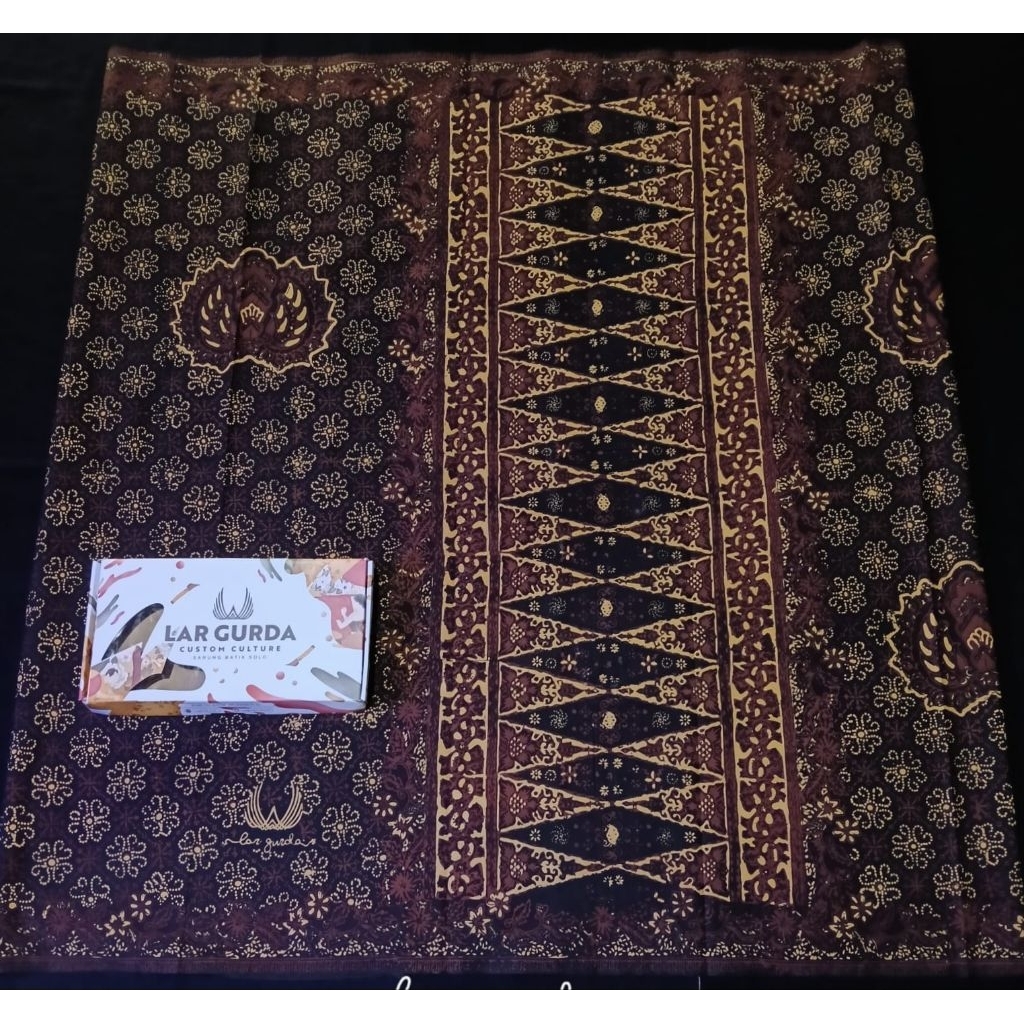LAR GURDA KESIKAN, Batik Solo Original