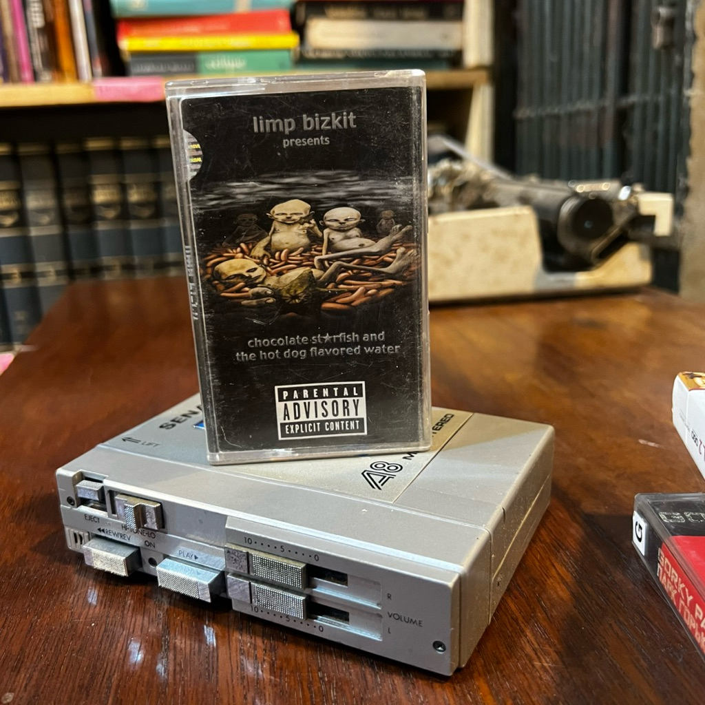 Kaset Pita Limp Bizkit Present