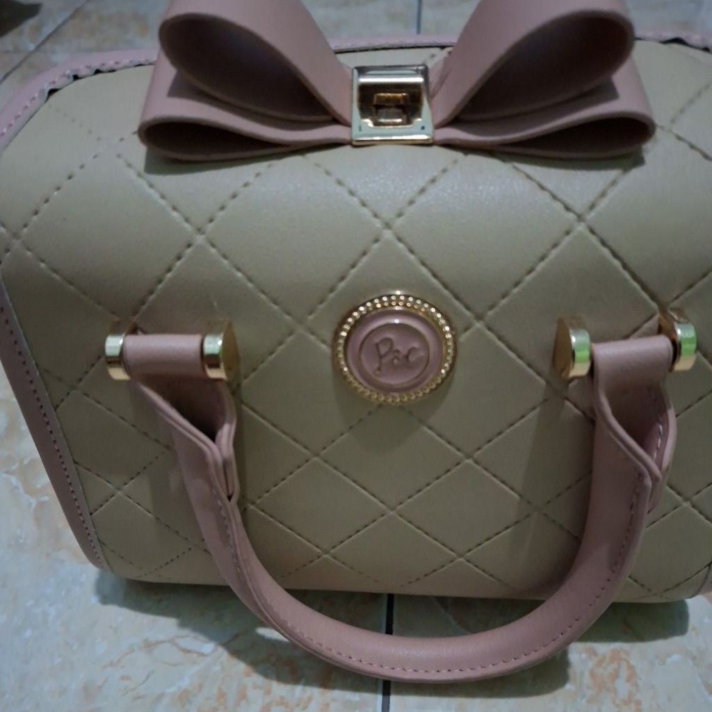Preloved Paris Classic Tas Wanita