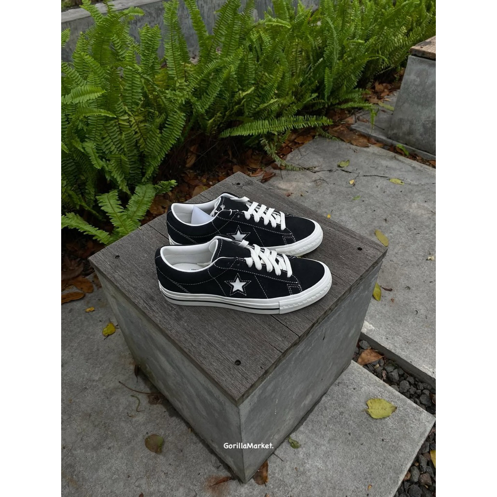 CONVERSE ONE STAR BLACK WHITE