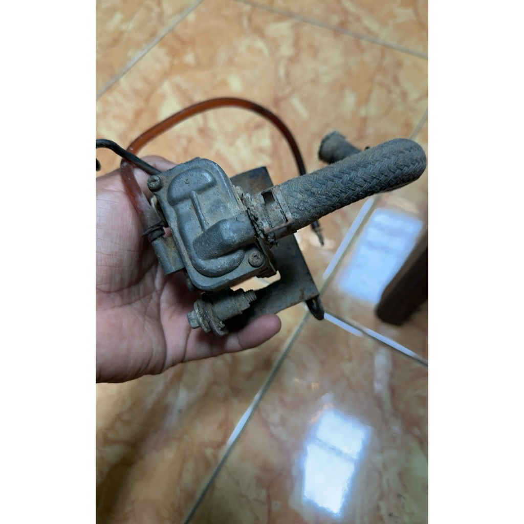 Selang ais emisi hawa megapro primus original