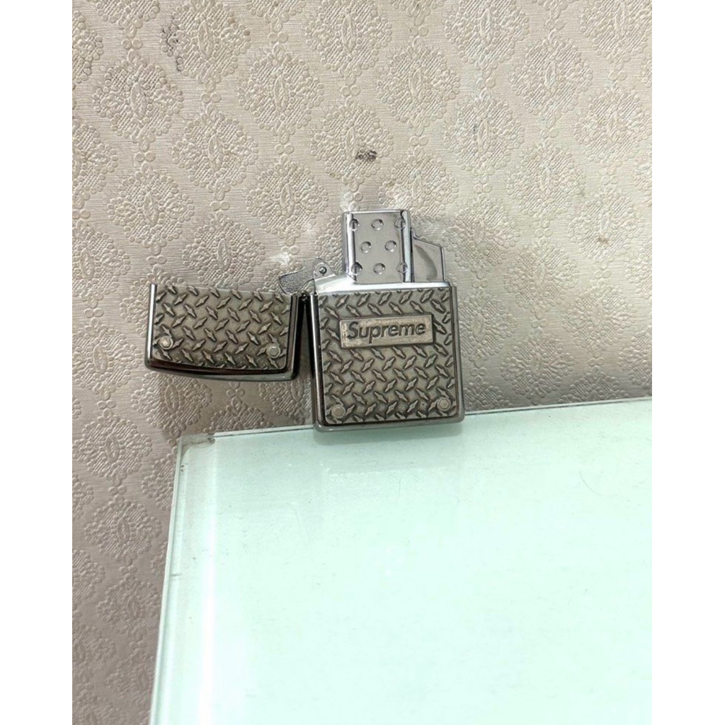 Supreme Diamond Plate Zippo SS19