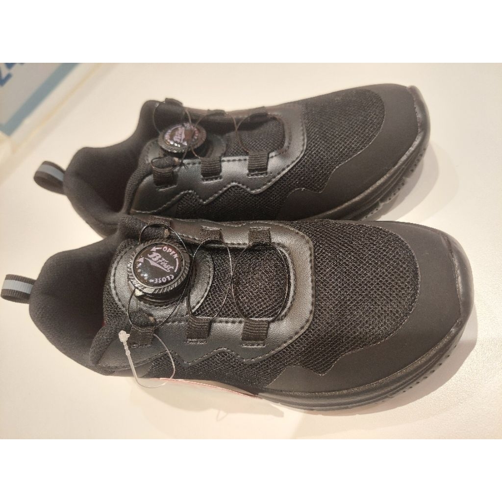 Sepatu Sekolah B first Bata Hitam unisex