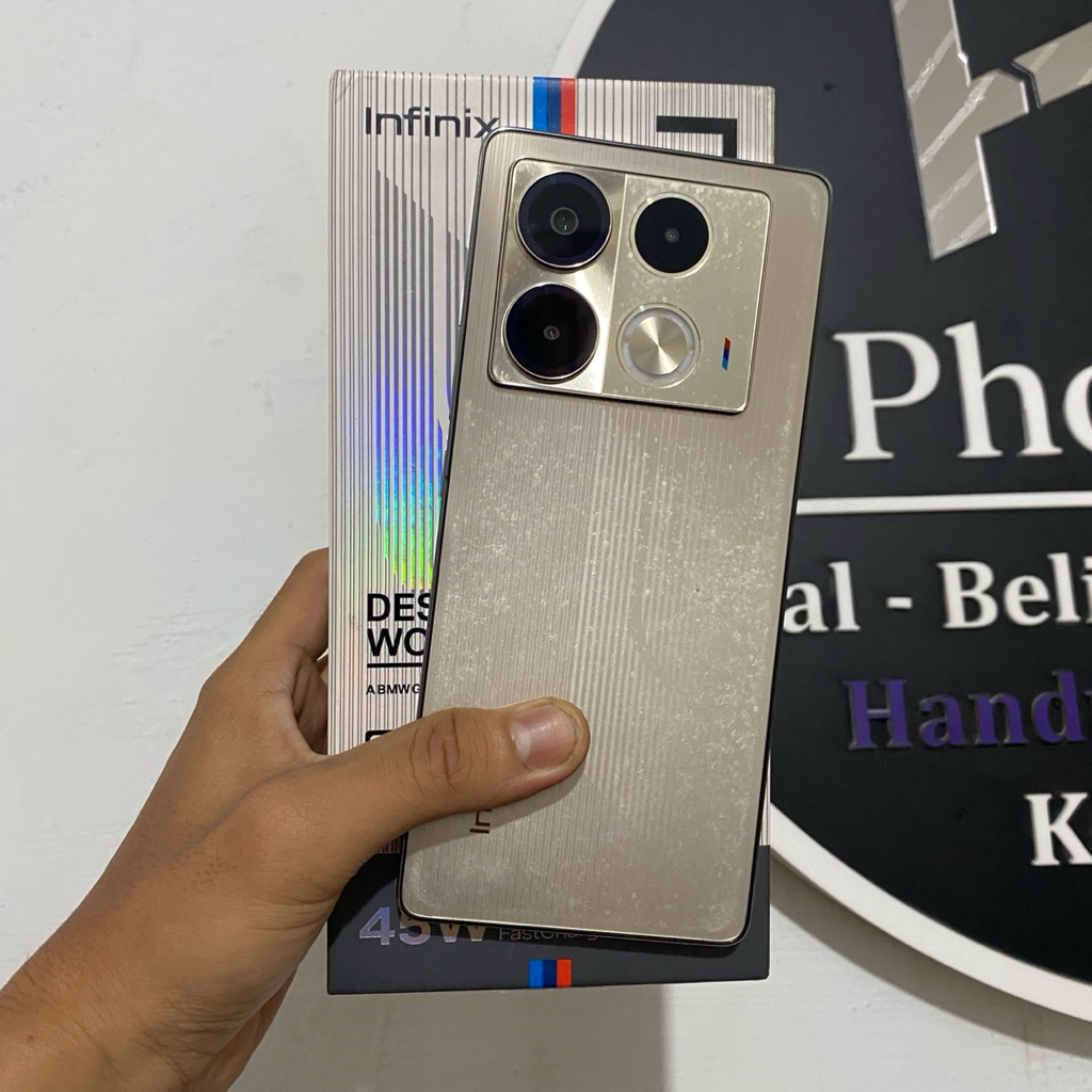 Infinix Note 40 BMW Edition 8+8/256 Second Fullset Resmi