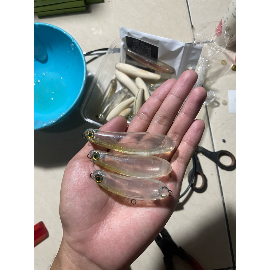 WTD GLUE STICK FAVLURE HAND MADE