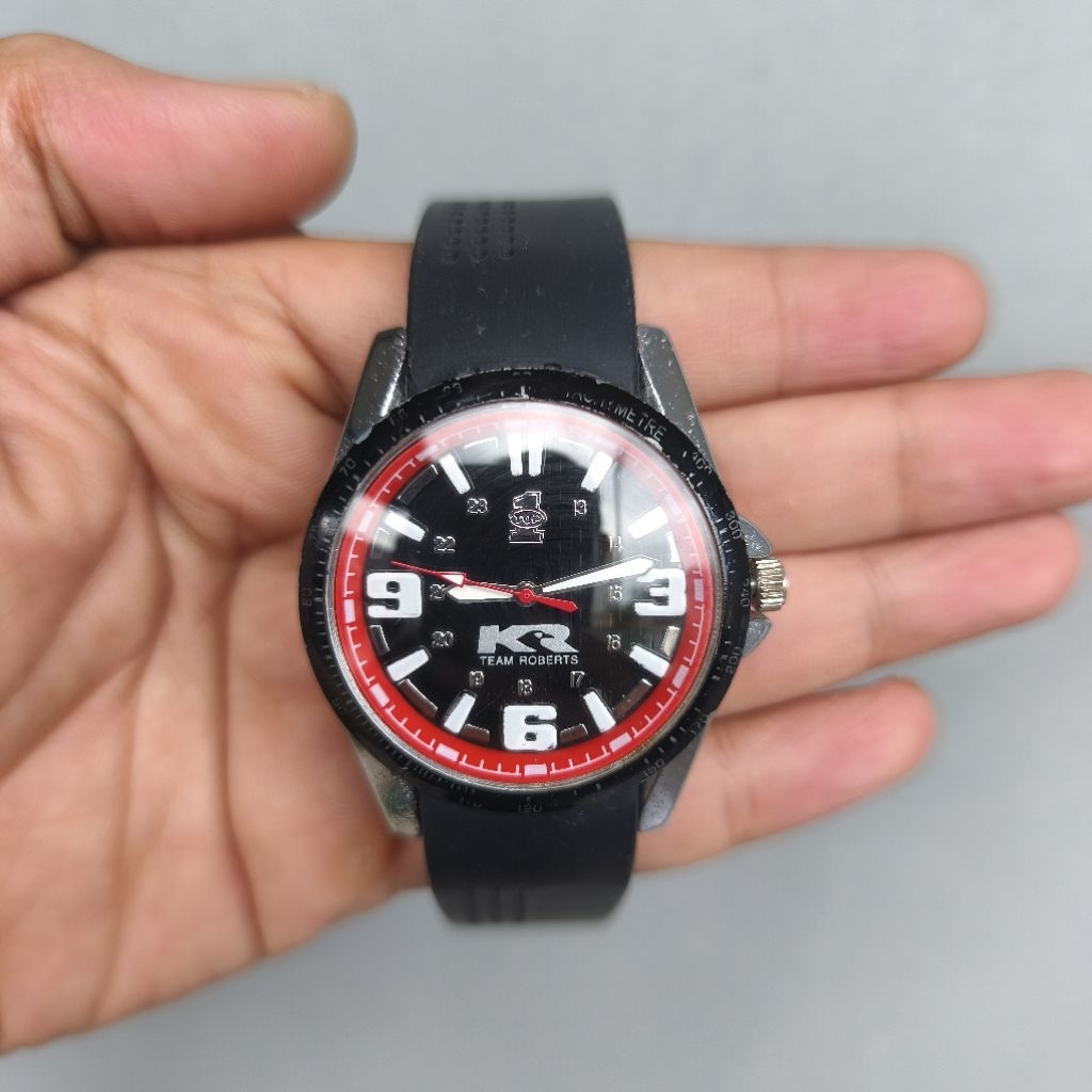 JAM TANGAN TOP ONE LIMITED EDITION KENNY ROBERTS A LEGENDARY THREE-TINE 500CC GRAND PRIX WORLD CHAMP