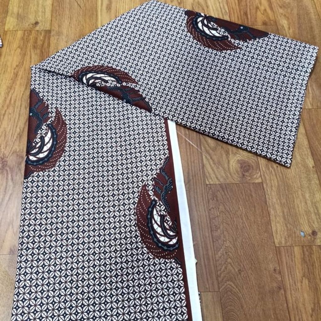 Kain Batik Jarik Panjang Meteran Motif Truntum Garuda Jogja Solo Putih Coklat Pesta Nikah Mewah
